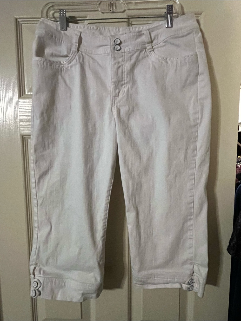 Women’s Lee Slender Secret Lower On The Waist Denim Capris Size 12 Medium White